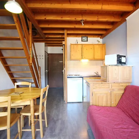 Appartement Mont-dore, 2 Pièces, 5 Personnes - Fr-1-415-81 Le Mont-Dore